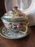 CHINESE TUREEN WITH UNDER PLATE
