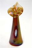 Lot 56: Müller 9" Jack in the Pulpit pulled feather Art Glass vase
artist signed, est. $100.00-$200.00