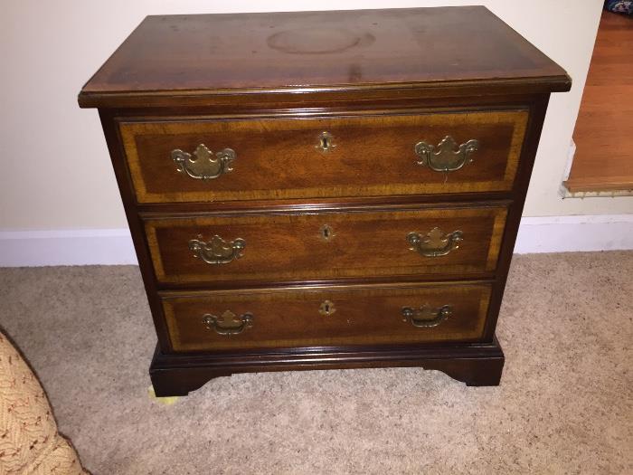 Ethan Allen Small Chest with Drawers