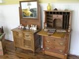 More beautiful oak antiques