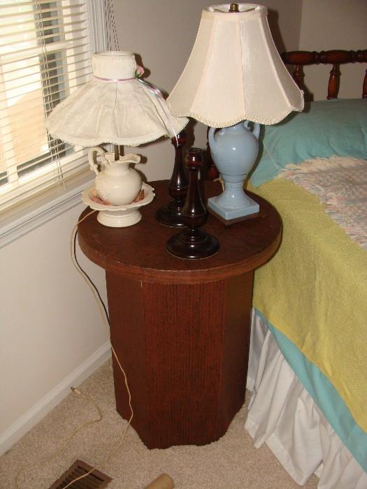 End Table & Lamps
