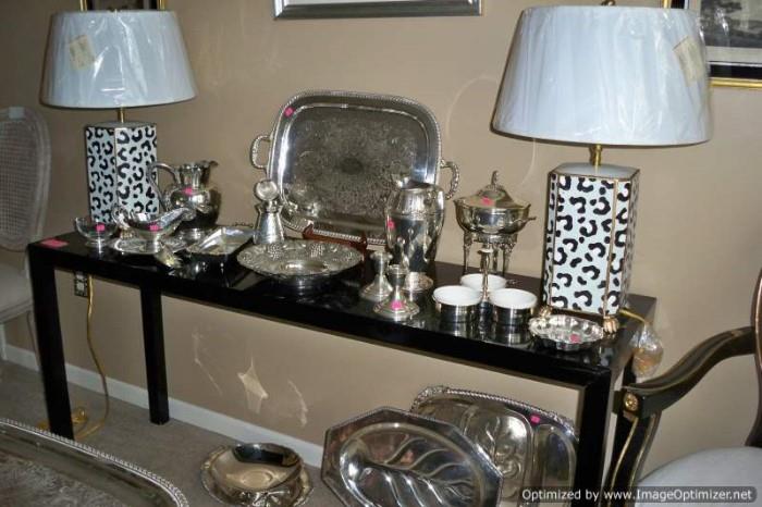 Black lacquer sofa table with silver and new lamps