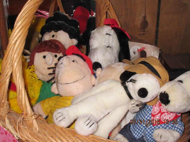 Snoopy and the whole gang