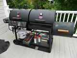 Grill & smoker combo