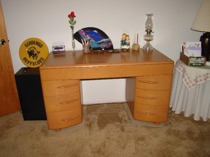Haywood Wakefield desk in very nice condition