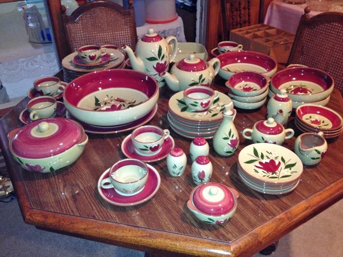 Stangl Pottery dinnerware "Magnolia"