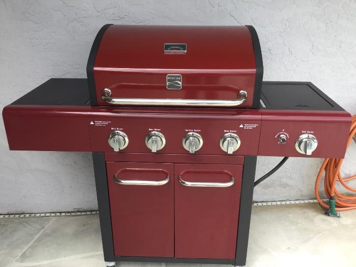 Kenmore grill just purchased in June of 2015.  Comes with cover and I believe the tank.  Paid close to $300 new.  $175