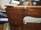 The dressing table form the bedroom set. It's in good shape.