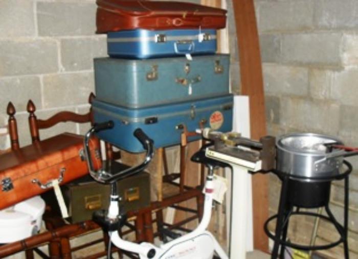 Cooker, suitcases and six chairs