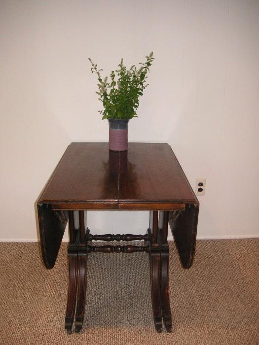 Brandt  antique  drop-leaf dining table