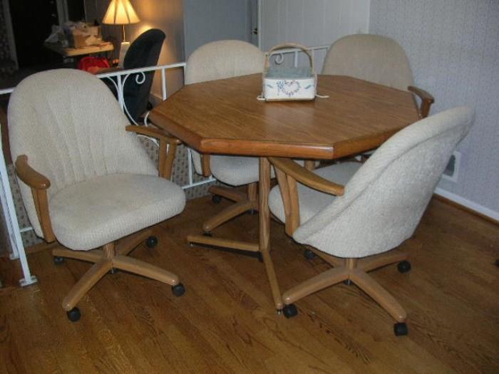 Pedestal kitchen table and chairs