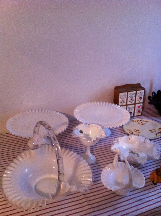 Fenton baskets and cake plates, Autumn Leaf cake plate