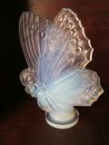 Sabino Butter Wings Closed figurine