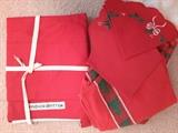 linens, holiday