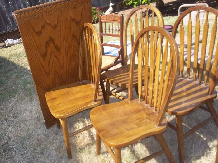 Oak table and 6 chairs 100
