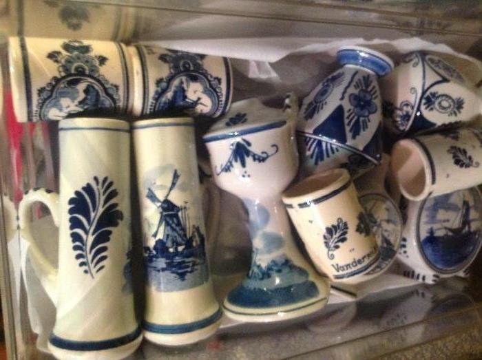 Blue and white steins and mugs
