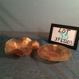 JP035 - #686 Fenton Marigold BonBon Leaf Chain/Holly Berry