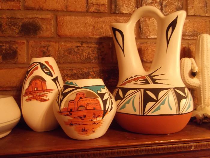 L Toya Mexican pottery