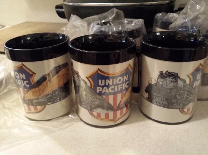 Union Pacific Thermo Serv Mugs Set of 6 Never Used
