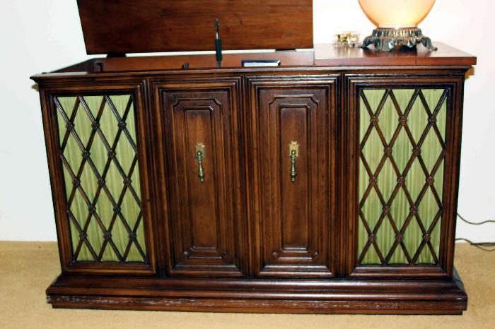 Zenith Console - Phono, Stereo & 8-track player.