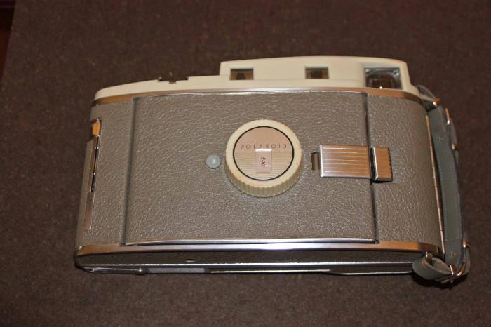 Polaroid Land Camera, Model 150 and the 800. Closed view.