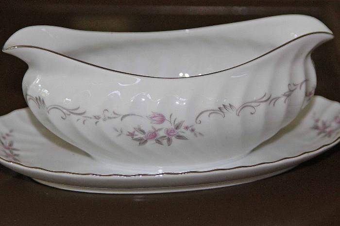 Gold Standard Porcelain China, Gravy Bowl. 