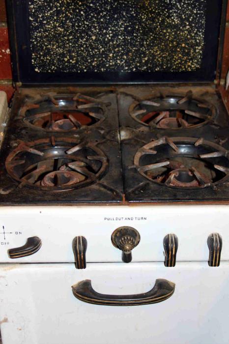 Antique Gas Stove & Oven-Top