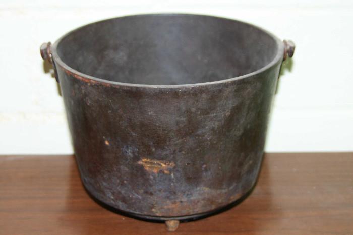 Antique Cast Iron Bean Pot #8