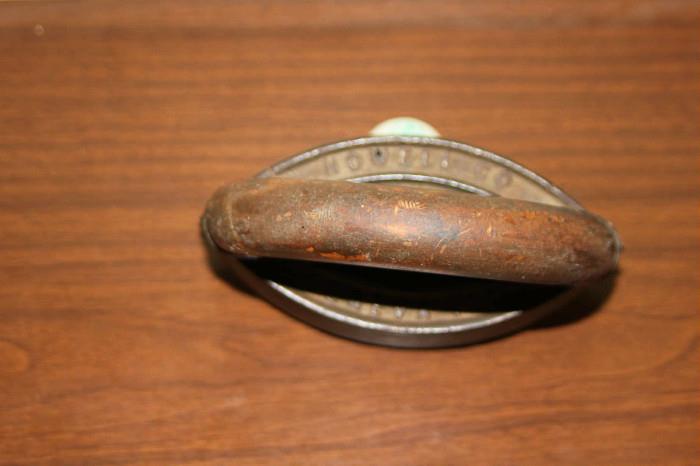Antique Cast Iron, Howell Iron