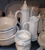 Pfaltzgraff Heritage White 						
