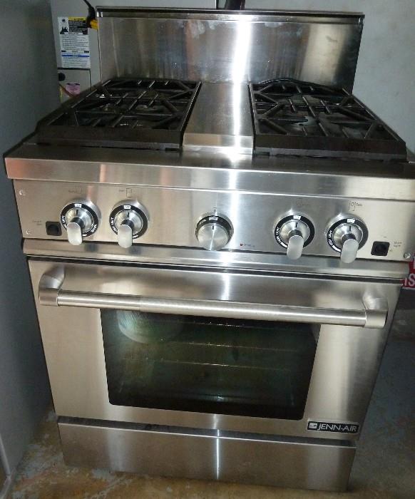 Jenn-Air Stainless Steel Gas Stove Top Oven