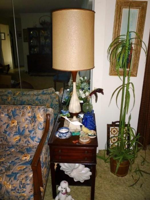 Assorted Furnishings, Decorative and Lamp