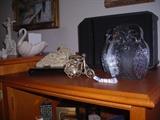 Blanco owls, bose speakers, soapstone