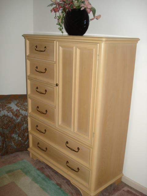 Bernhardt armoire