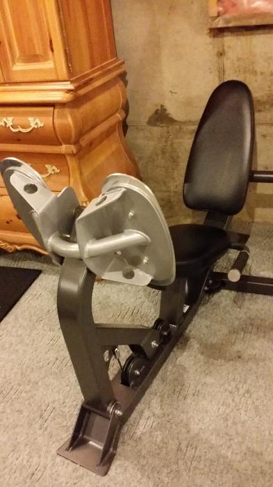 Hoist Multi Gym Leg Press. This piece is attached to, and a part of, the Hoist V4 Multi Gym shown in next photo.