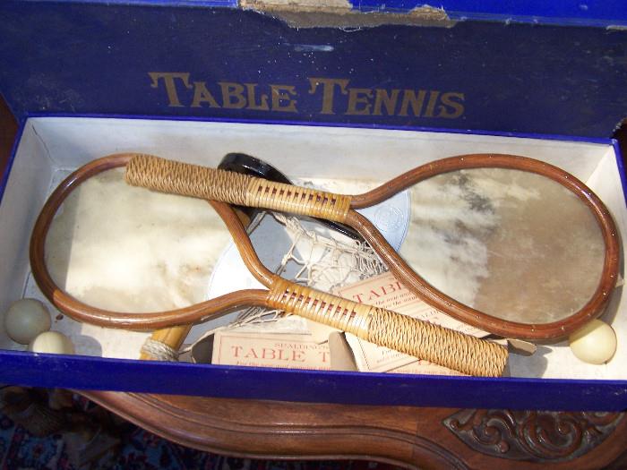 SPAULDING TABLE TENNIS SET