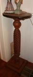 ANTIQUE BARLEY TWIST PEDESTAL TABLE/STAND