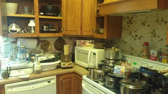 Kitchen full with microwave