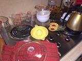 Assorted pyrex and other items
