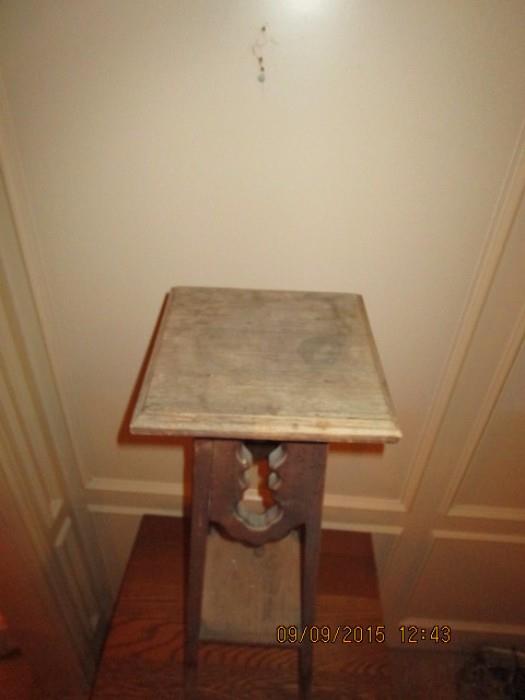 ANTIQUE OCCASIONAL TABLE