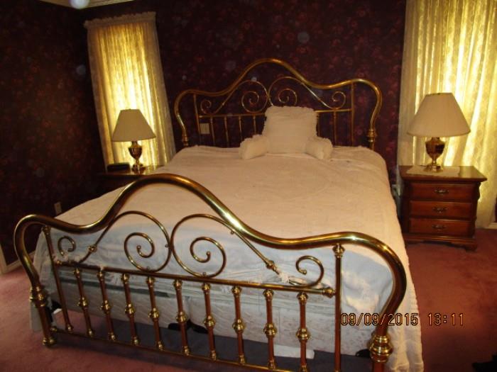 KING SIZE BED - 
