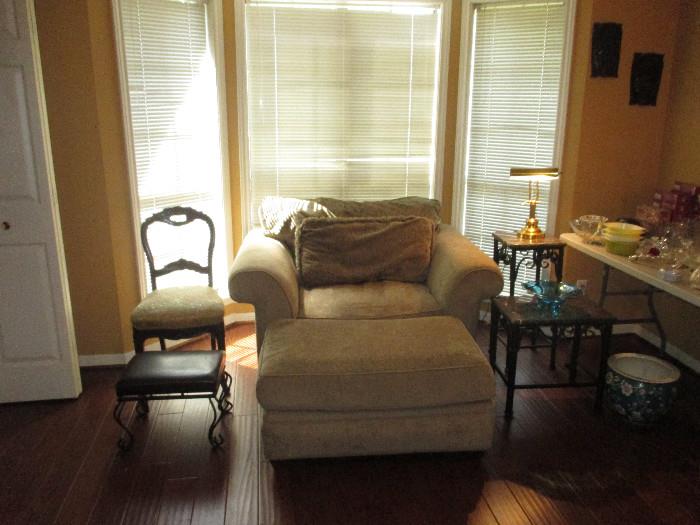 Over sized Chair With Ottoman, Marble Accent Tables, Victorian Chair