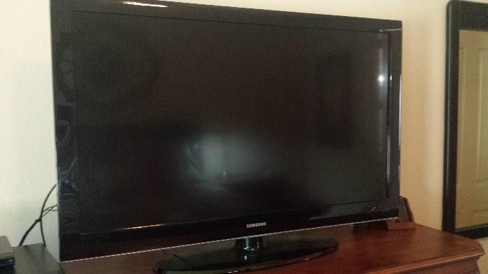 47 " Samsung TV, works perfectly.  Remote and owners manual included. $150.00