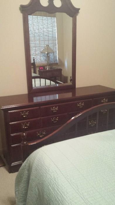 7 Drawer chest with mirror, included with bedroom set. 