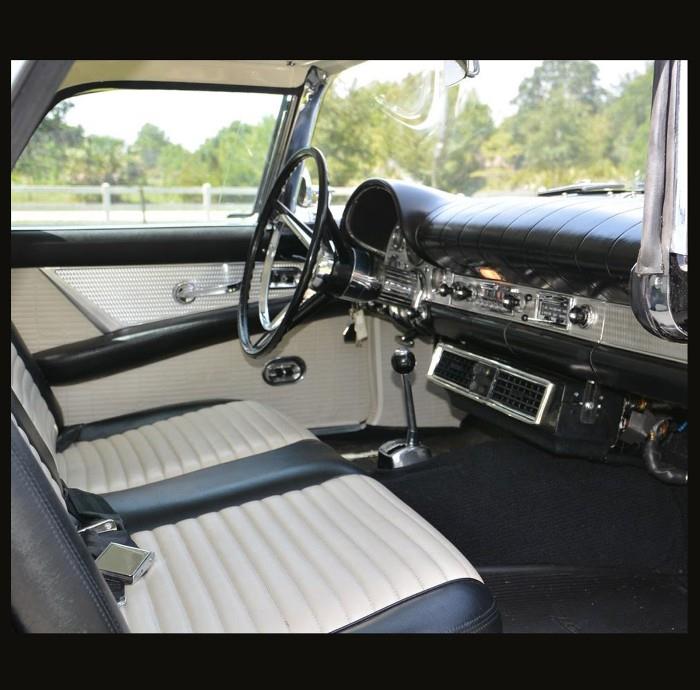 1957 Thunderbird E-Code Interior 