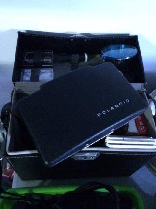 Vintage Polaroid / consumer cameras and accessories