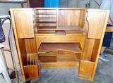 MCM BOX DESK