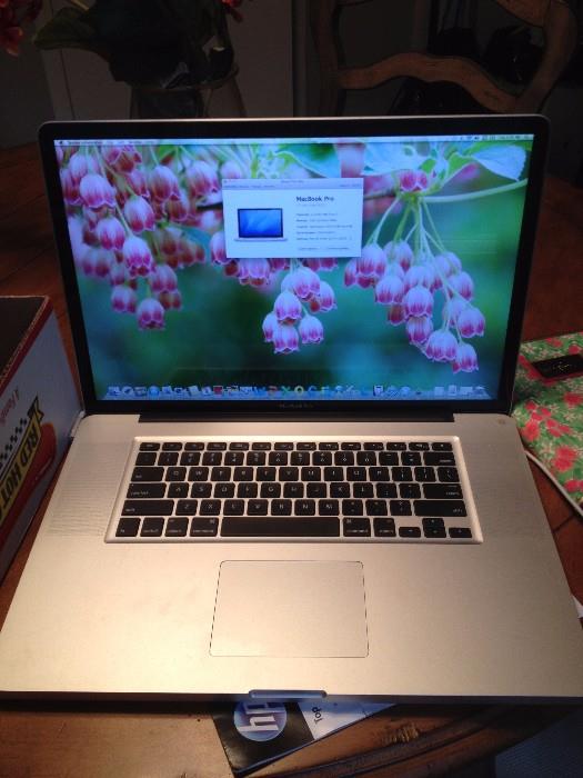 17-inch MacBook Pro (late 2011, 4GB)