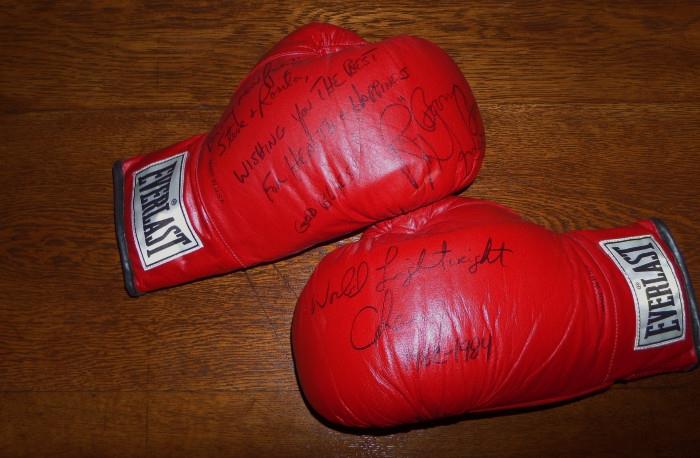 Pair of boxing gloves autographed by Ray "Boom Boom" Mancini