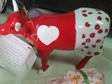 Moocho Amor Cow